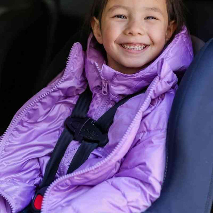 How to keep an infant warm without a bulky coat